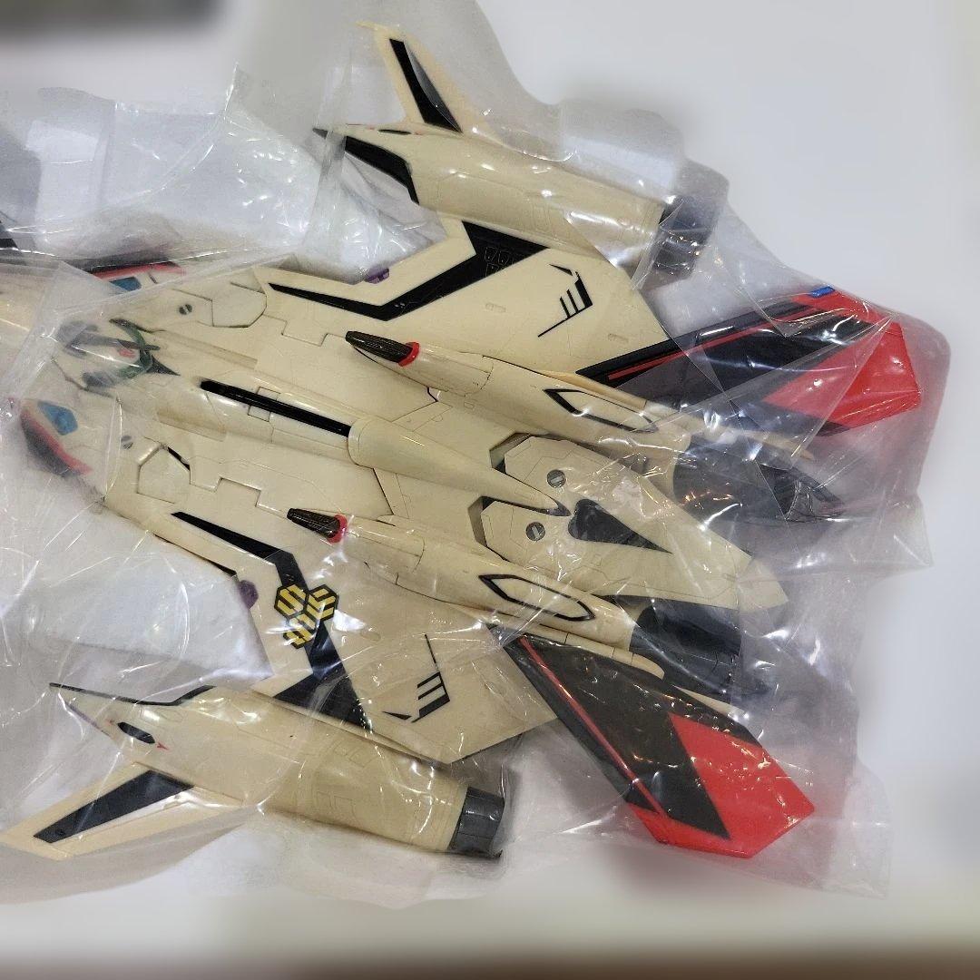 DX超合金 GE-63 YF-29 デュランダルバルキリー イサム機 マクロス