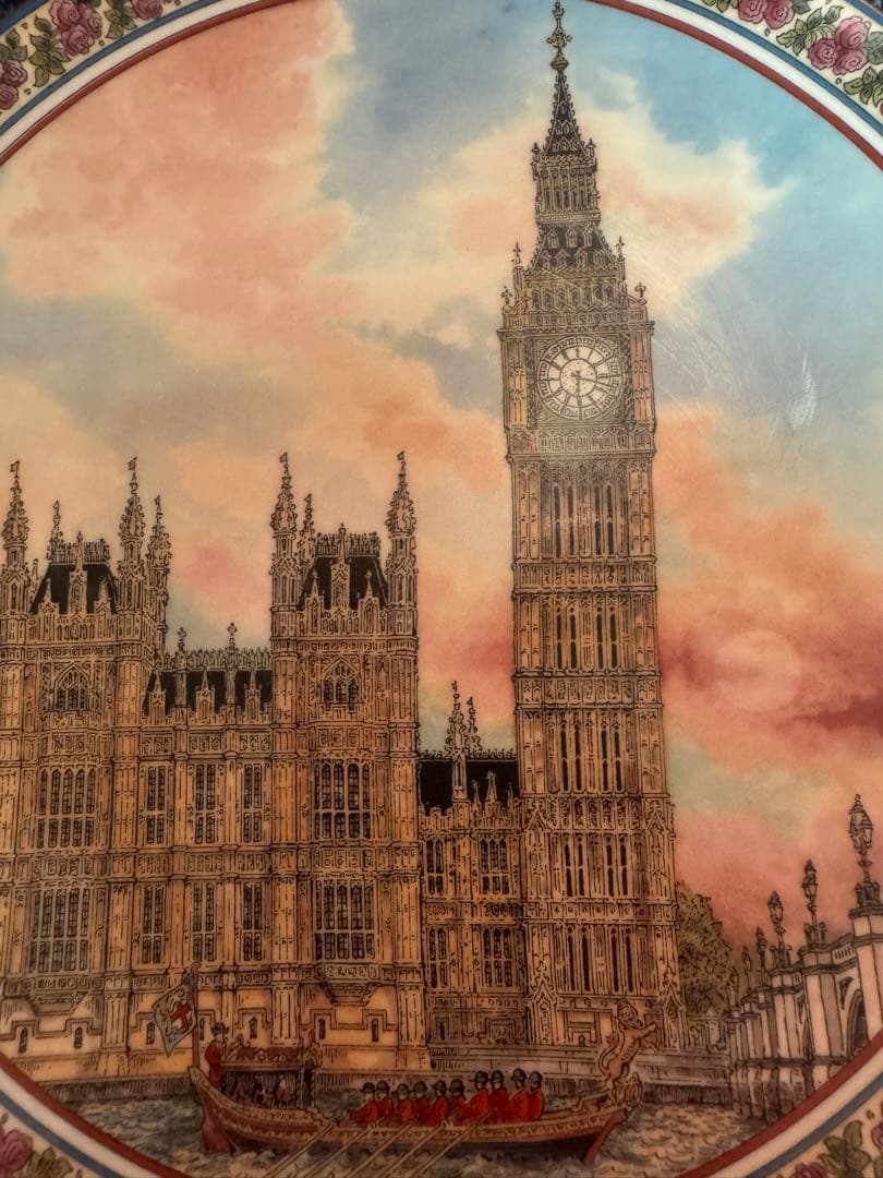 2050 ロイヤルウースター　ロンドン　絵皿  Sue Scullard