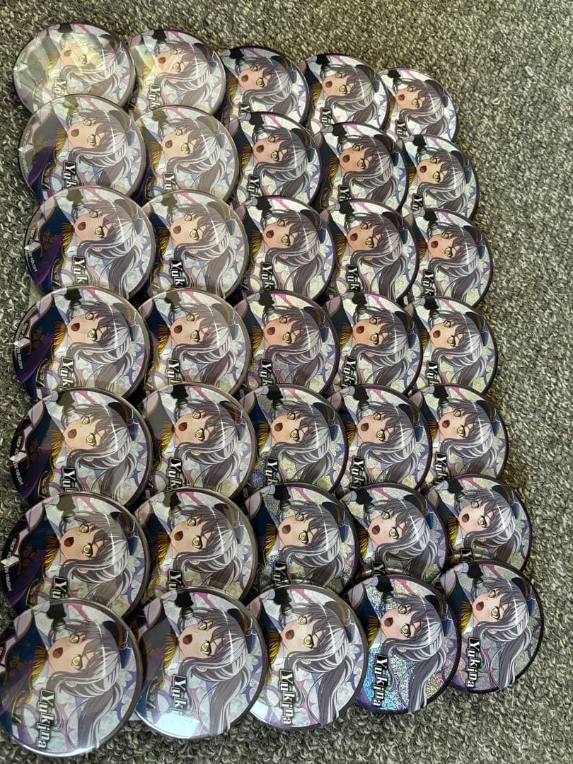 湊友希那 寝そべり