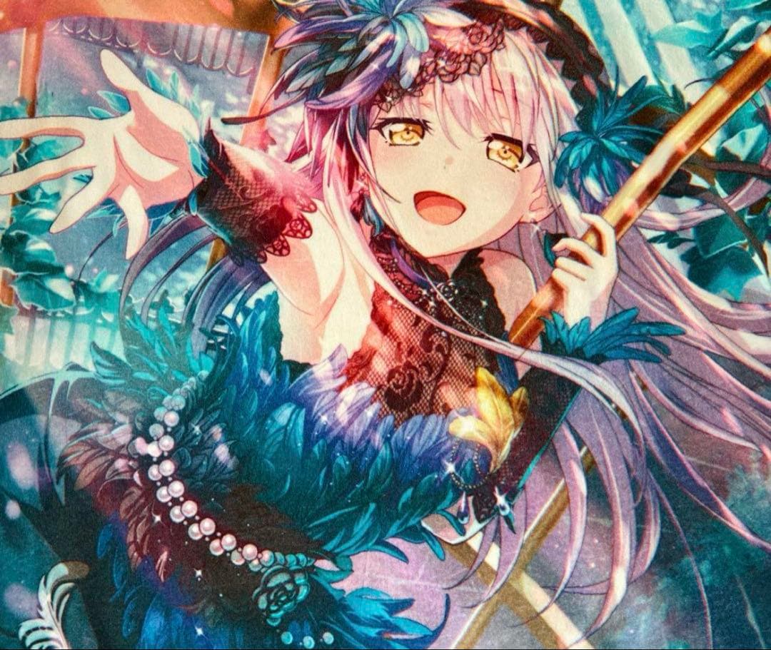 湊友希那 寝そべり