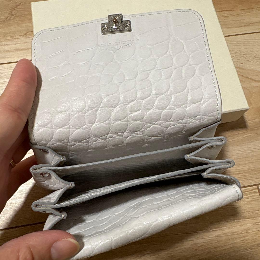 最終値下げ❣️IACUCCI クロコ型押し 二つ折り財布