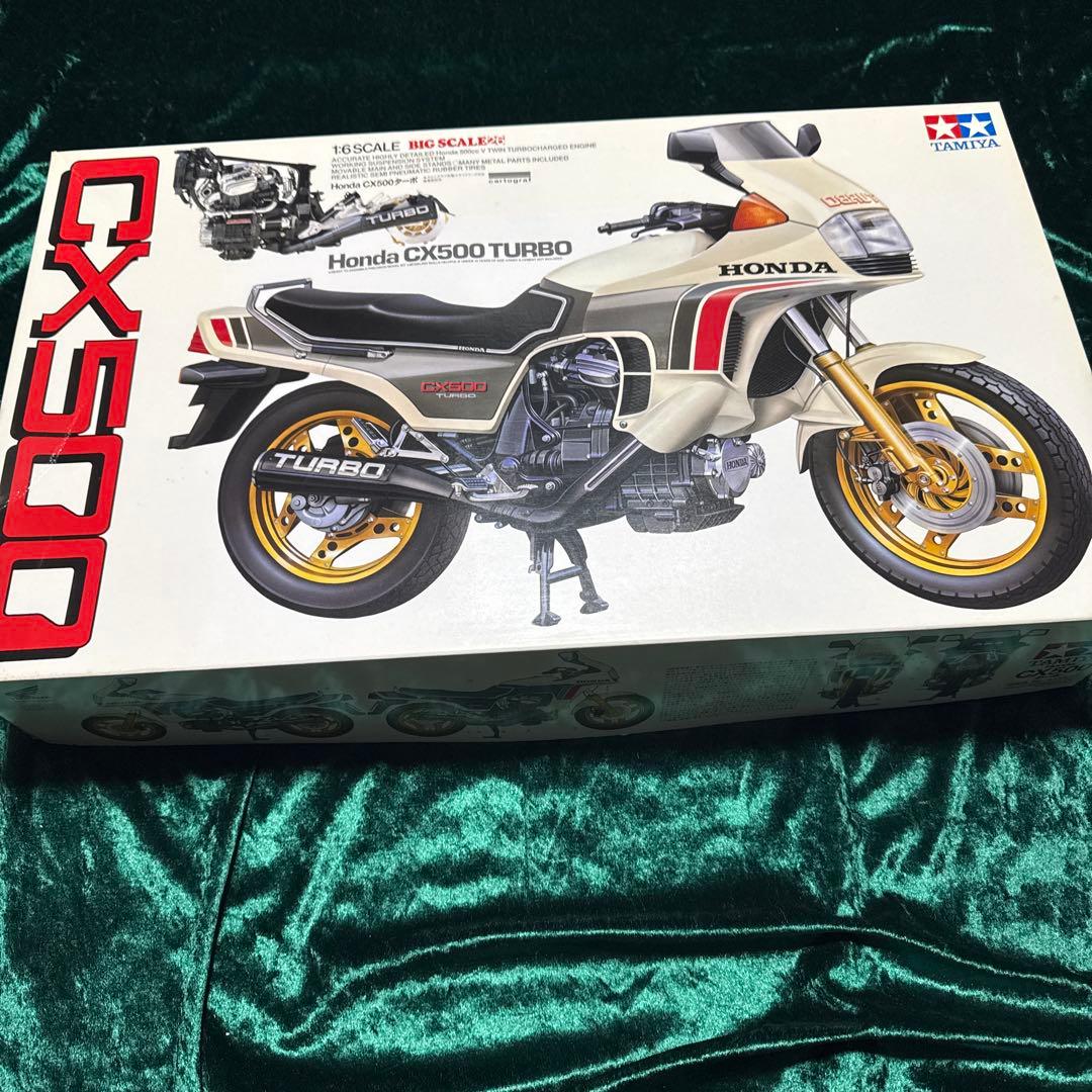 【未組立】　Honda CX500 TURBO 1/6
