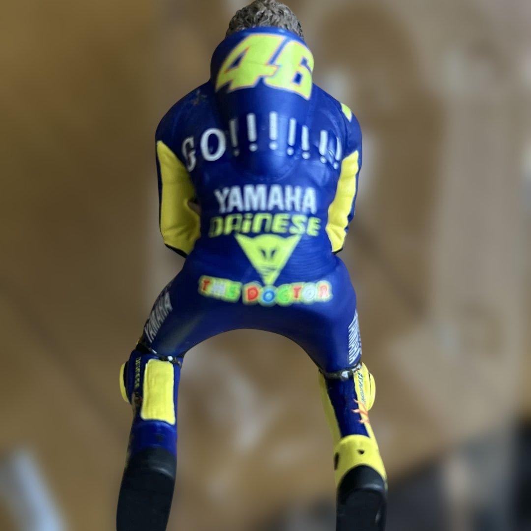 ミニチャンプス 1/12スケール バレンティーノ・ロッシ フィギュア