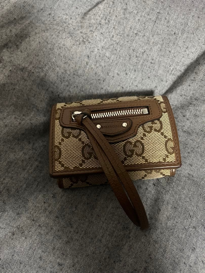 GUCCI BALENCIAGA Wallet レシートあり。