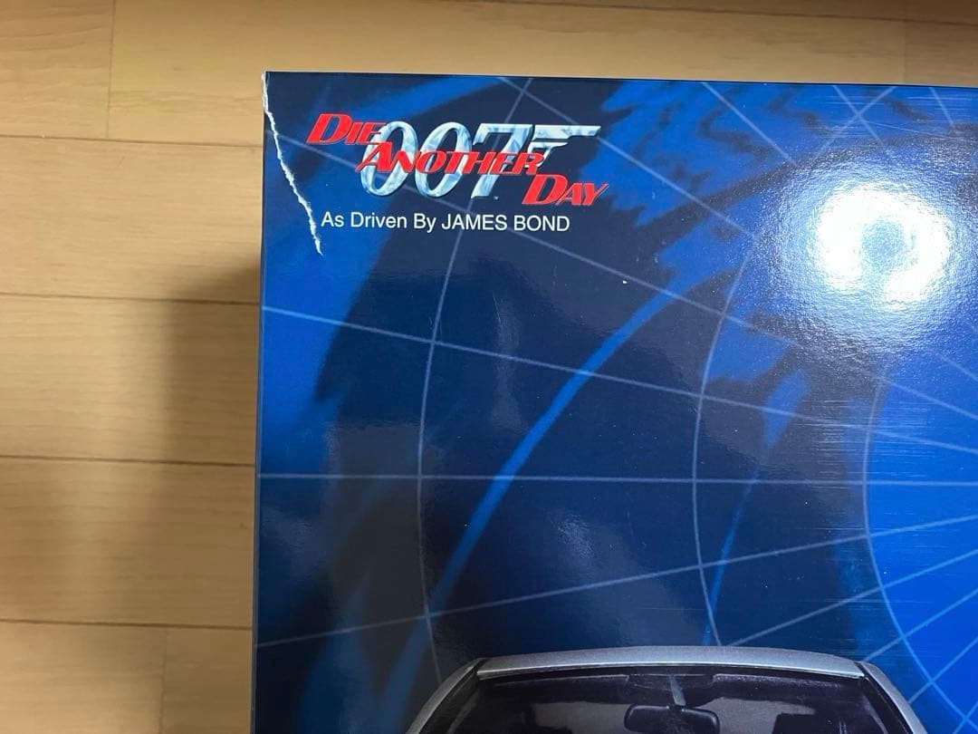 京商 Aston Martin V12 Vanquish 1/12