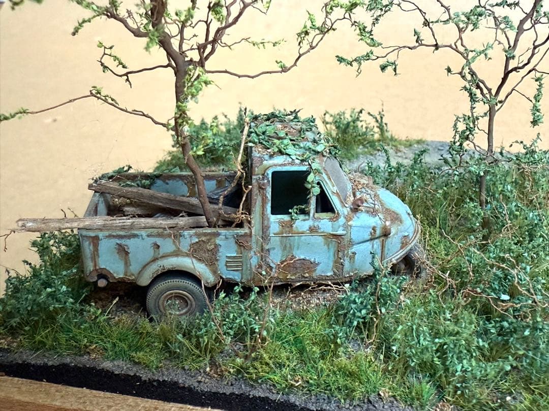 ジオラマ作家の一点物 ★「林道に放置されたミゼット」★ Art Stage K