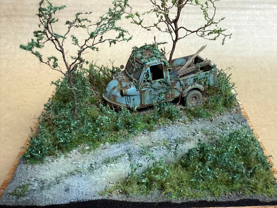 ジオラマ作家の一点物 ★「林道に放置されたミゼット」★ Art Stage K