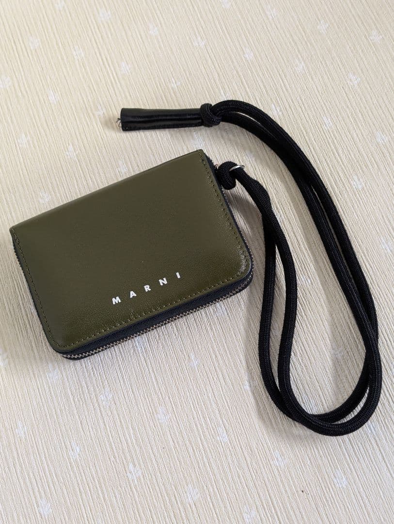 ☆値下げ☆【MARNI】カーフレザー ケース バイカラーラウンドウォレット