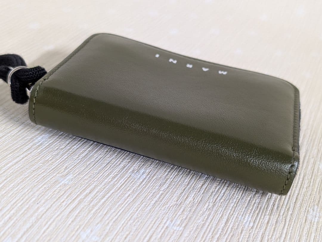 ☆値下げ☆【MARNI】カーフレザー ケース バイカラーラウンドウォレット