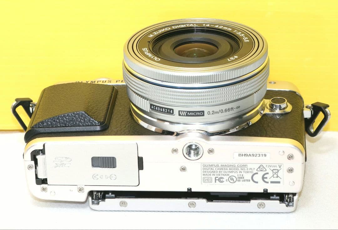 ⭐OLYMPUS PEN E-PL7 14-42 EZ レンズキット シルバー⭐
