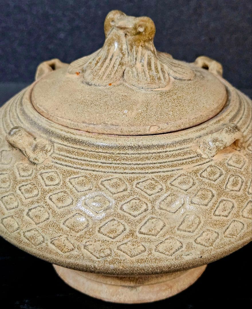 【名品❗】中国古陶磁器　宋時代　古越州窯　ツガイ鳥摘み　亀甲文　四耳　蓋物　香炉