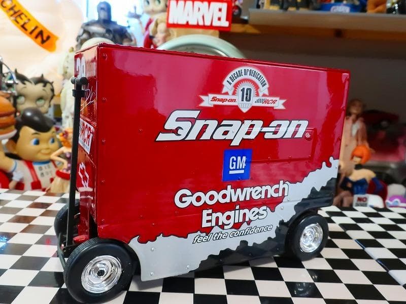 激レア★絶版★スナップオン Snap on ツールワゴン ミニチュア