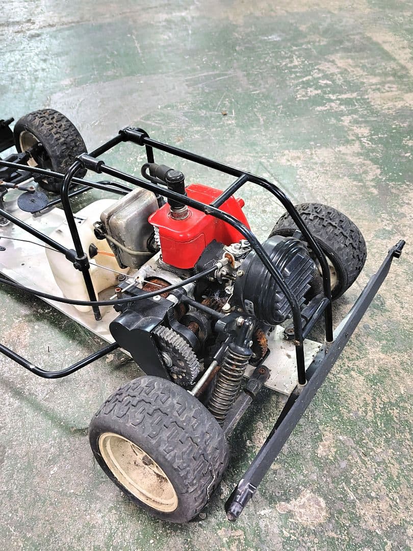 【ジャンク品 部品取り KYOSHO Robin ガソリンRCバギー】