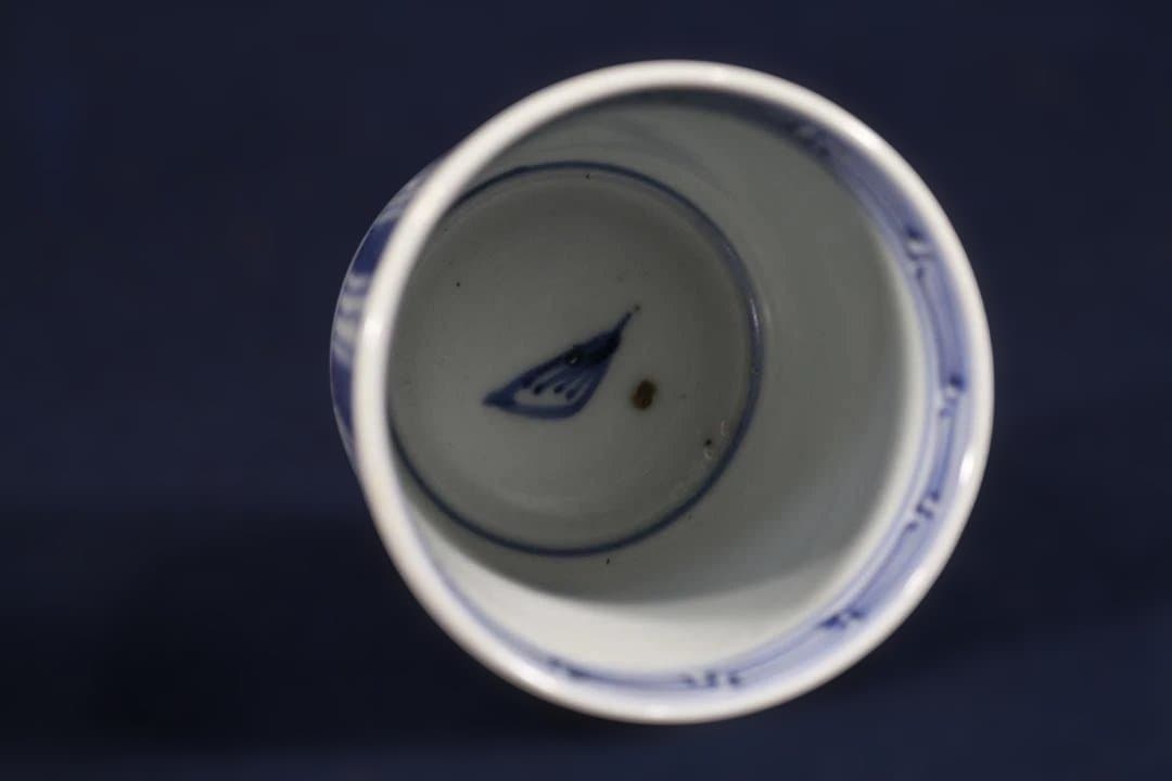 462　古伊万里染付ヨロケ縞文様蕎麦猪口　無傷美品　幕末