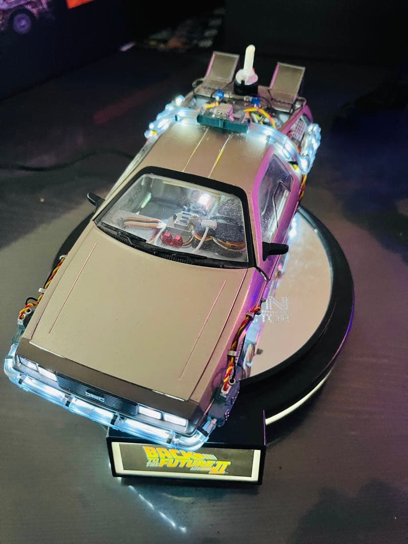 キッズロジック Magnetic Floating デロリアン 1/20