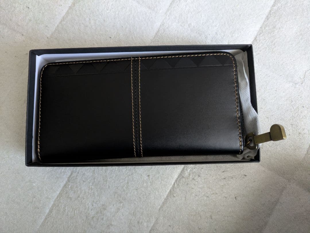 SOLWA 巡音ルカ財布　缶バッチ付属