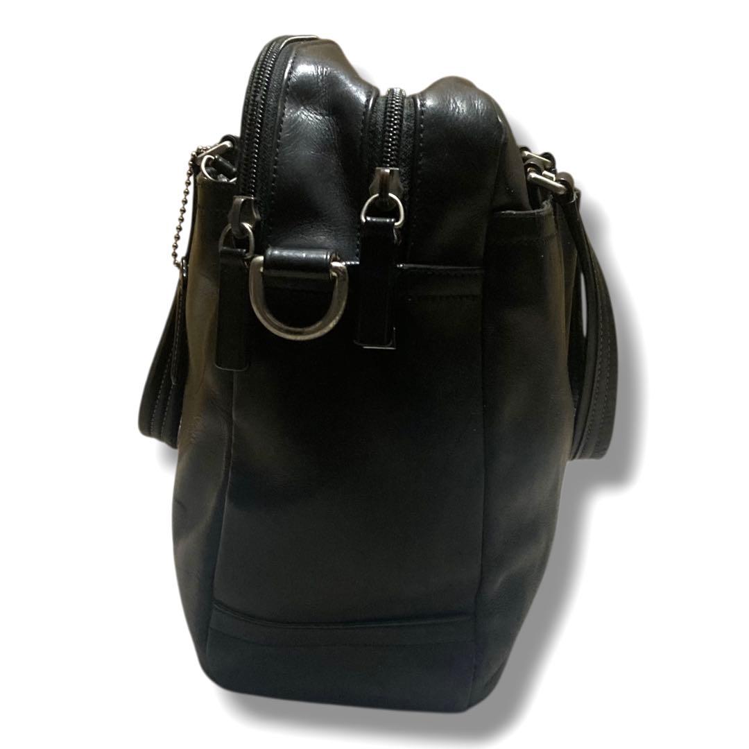 美品　コーチ　ビジネスバッグ　2way　A4収納可　エンボス　レザー　ブラック