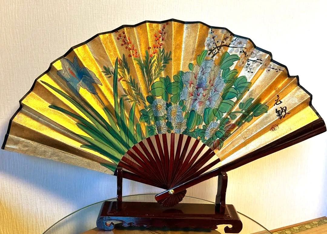 扇　70cm四季の花　花柄の金色木製スタンド付き
