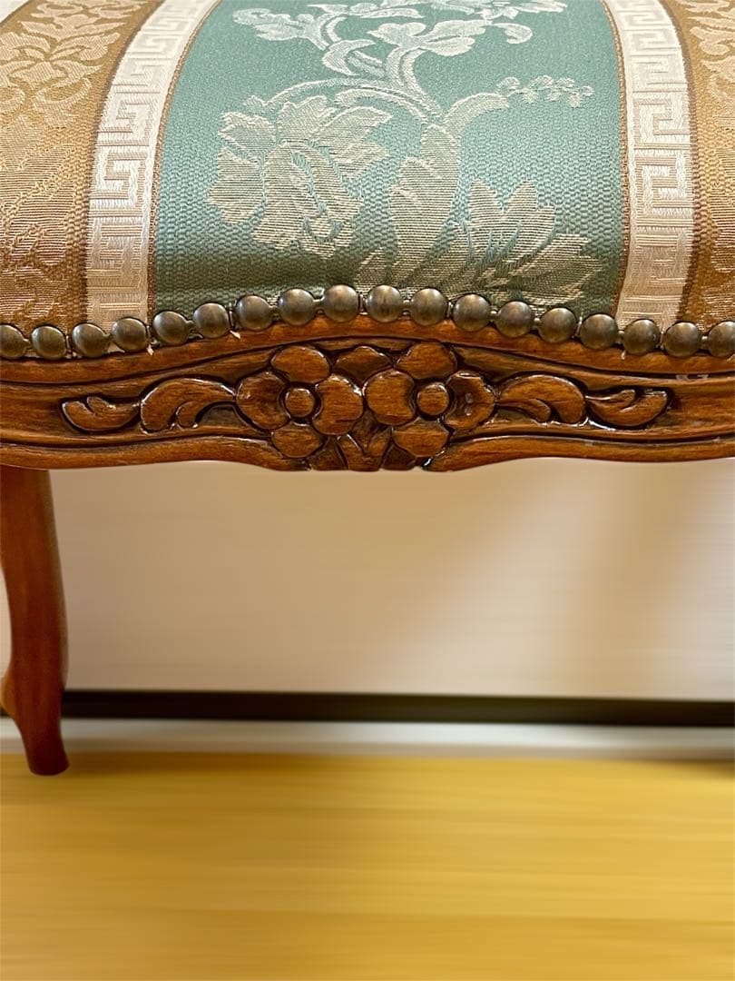 イタリア製 猫足スツール クラッシックデザイン 布貼