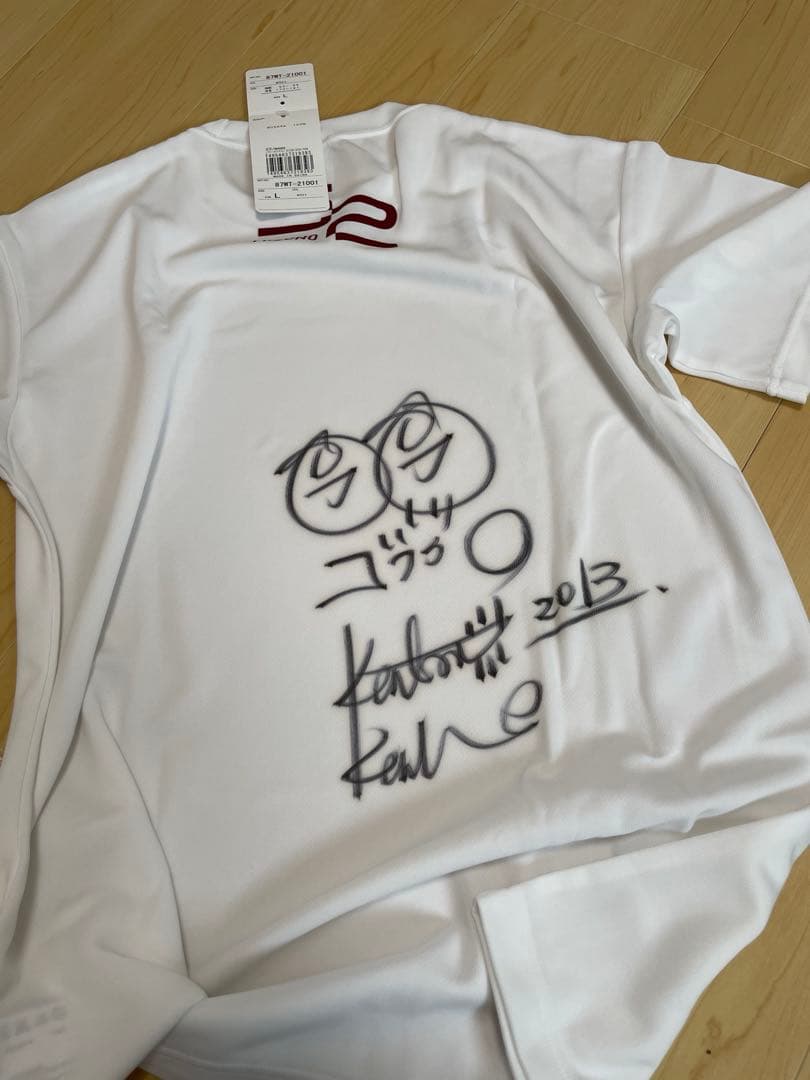 コブクロ　小渕健太郎　直筆サイン入りTシャツ　52着限定