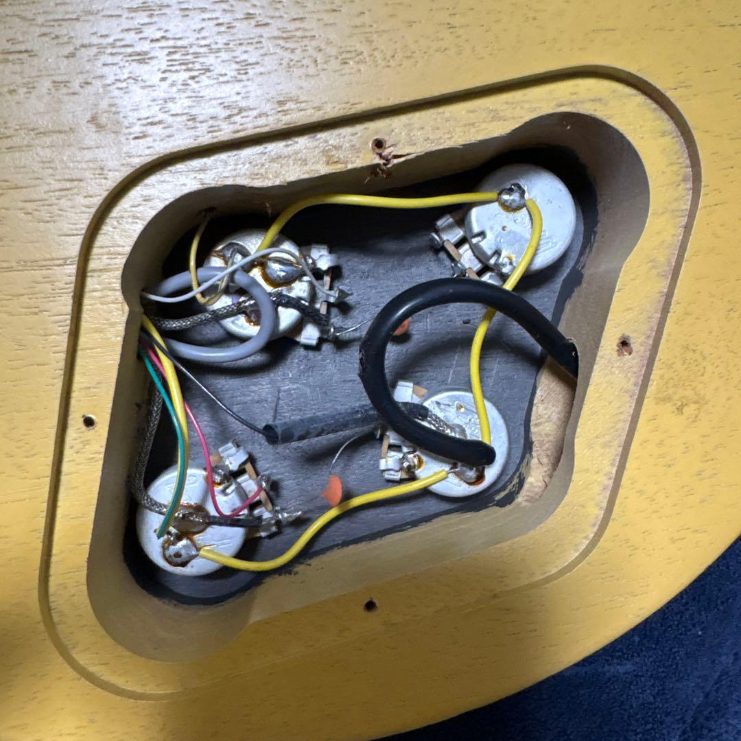 Gibson Les Paul Special イエロー