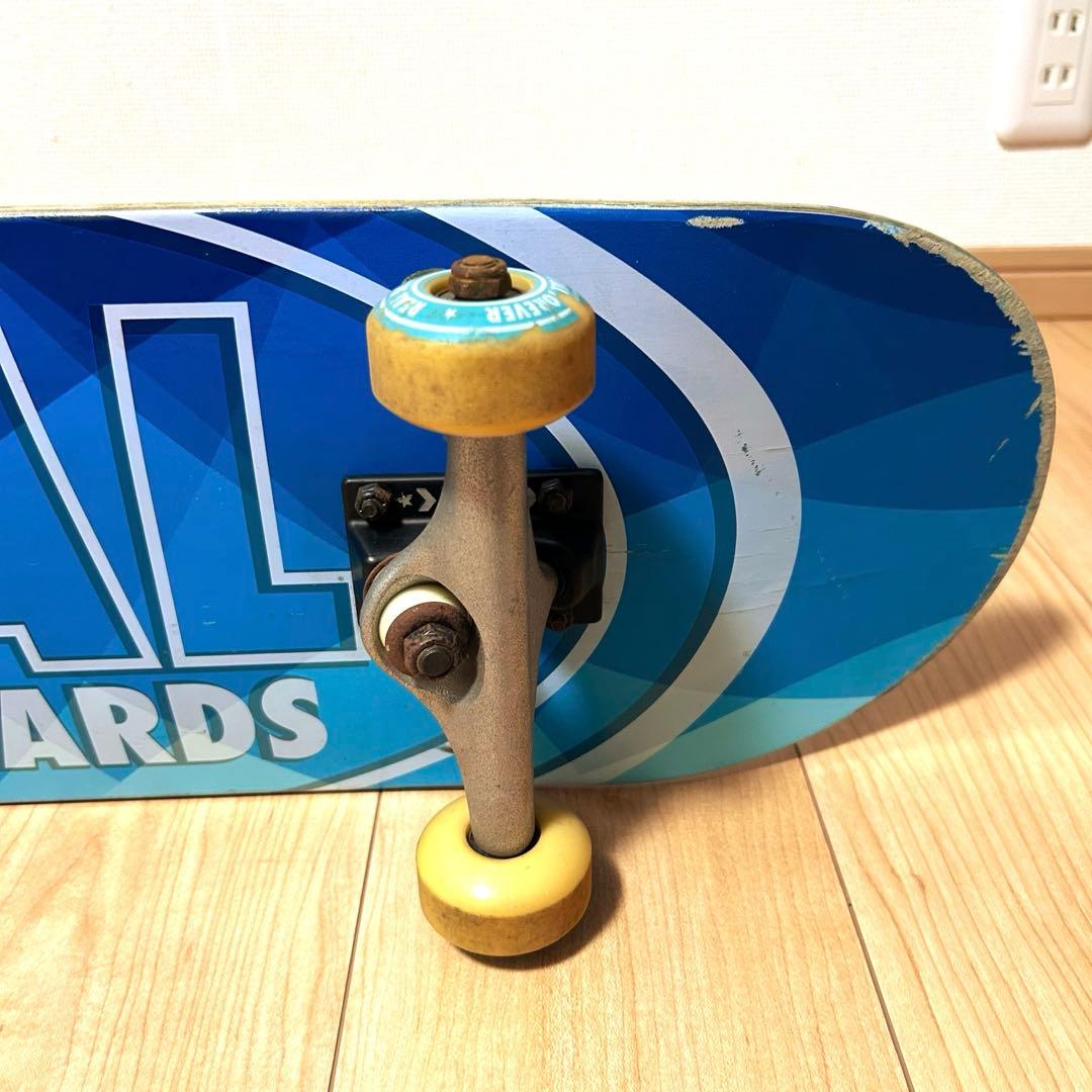 REAL 8.0インチ スケートボード コンプリートデッキ リアル