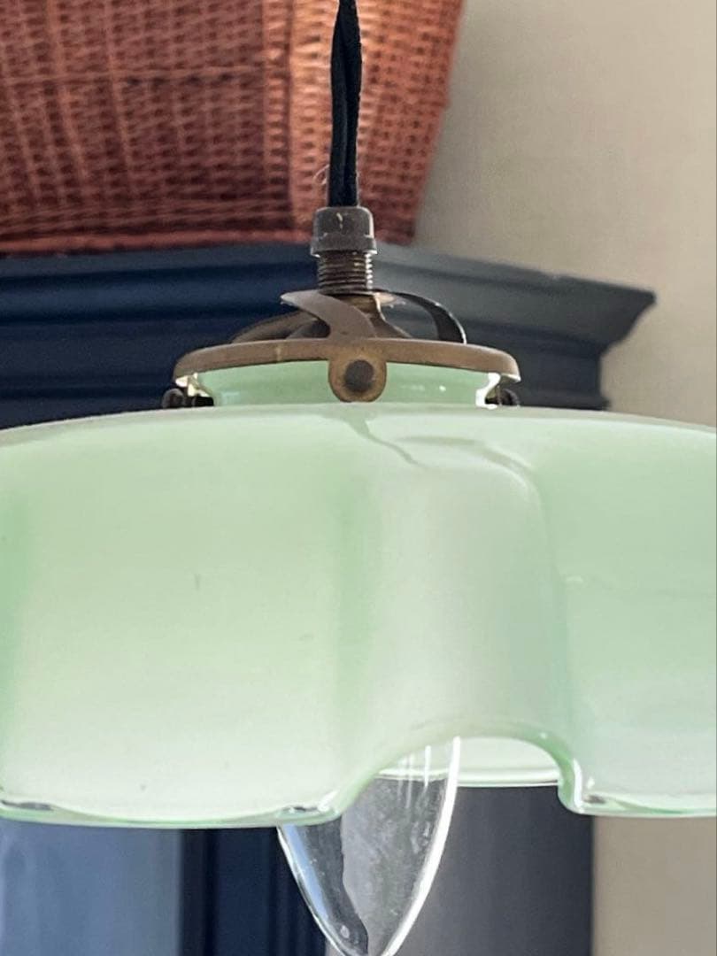 【美品】フランスアンティーク ミルクグリーンガラス シェードランプ[3213]