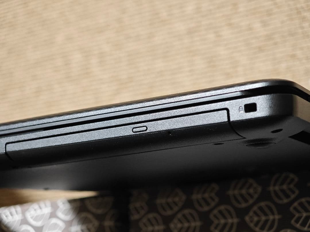 17.3インチノートパソコン i5 8GB DVDドライブ