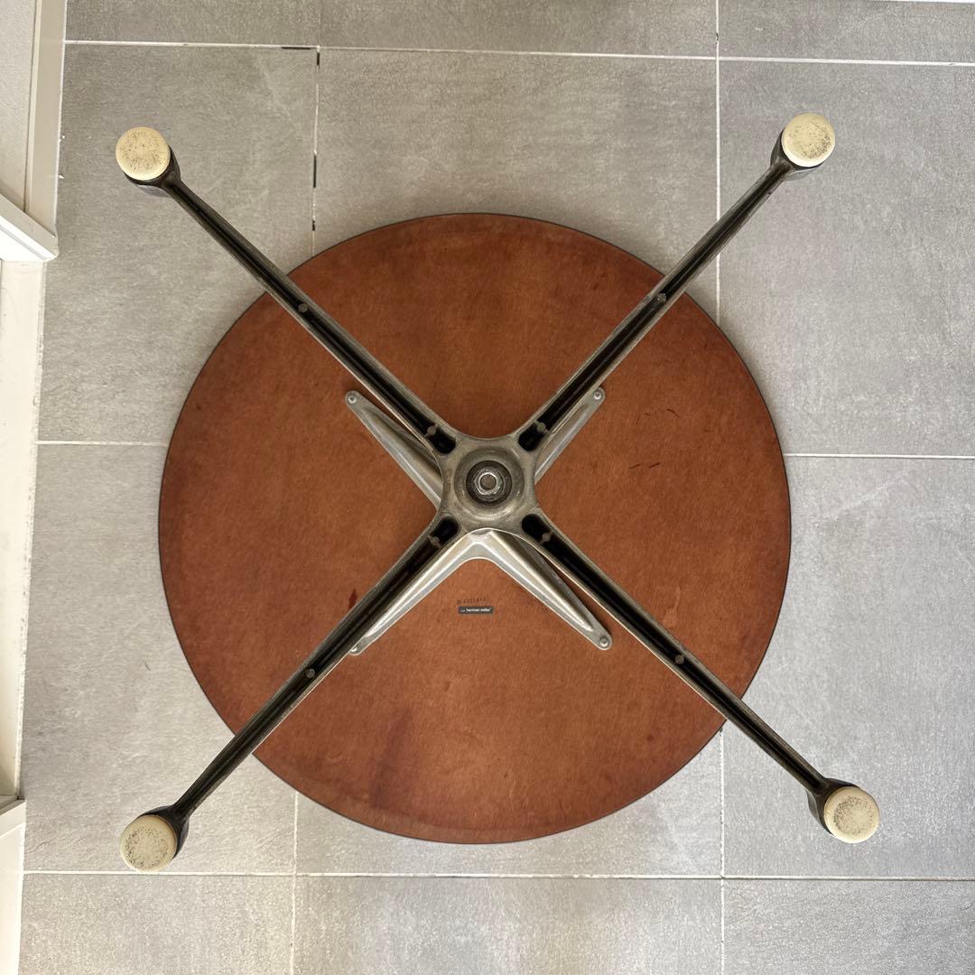 むうハーマンミラー コントラクトベーステーブル 天板直径90cm