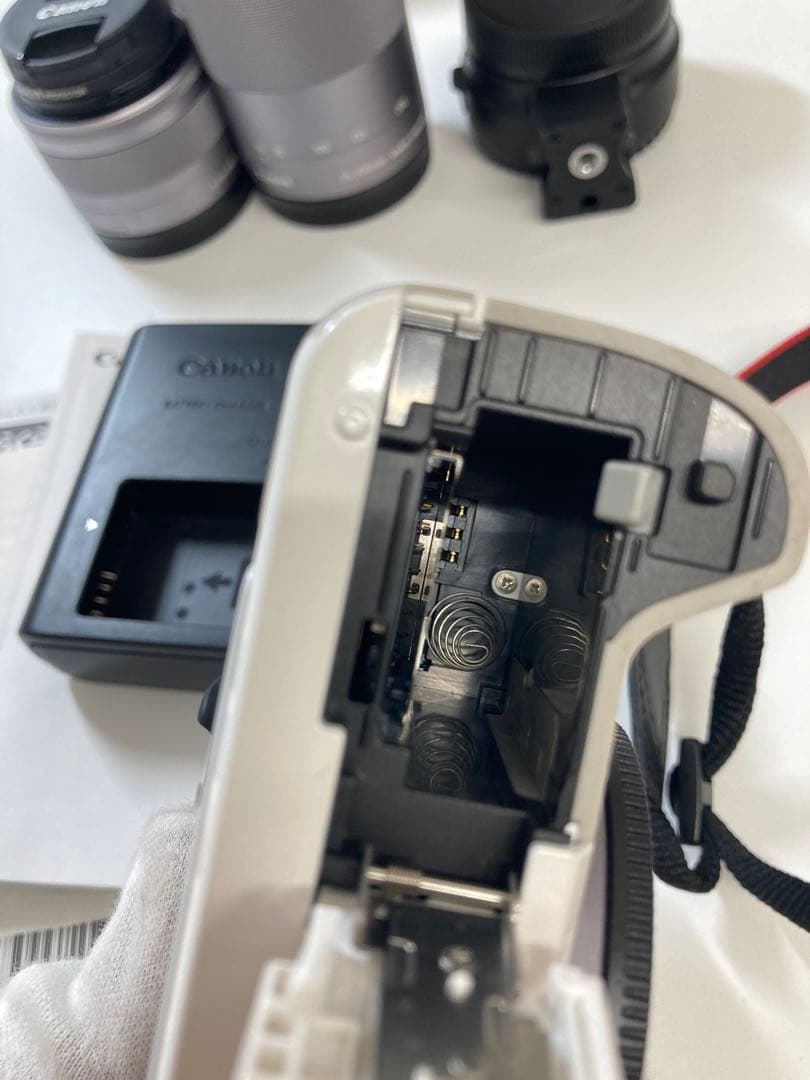 【美品】Canon EOS kiss Mカメラ ダブルレンズキット