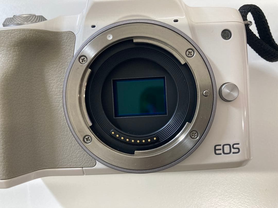 【美品】Canon EOS kiss Mカメラ ダブルレンズキット