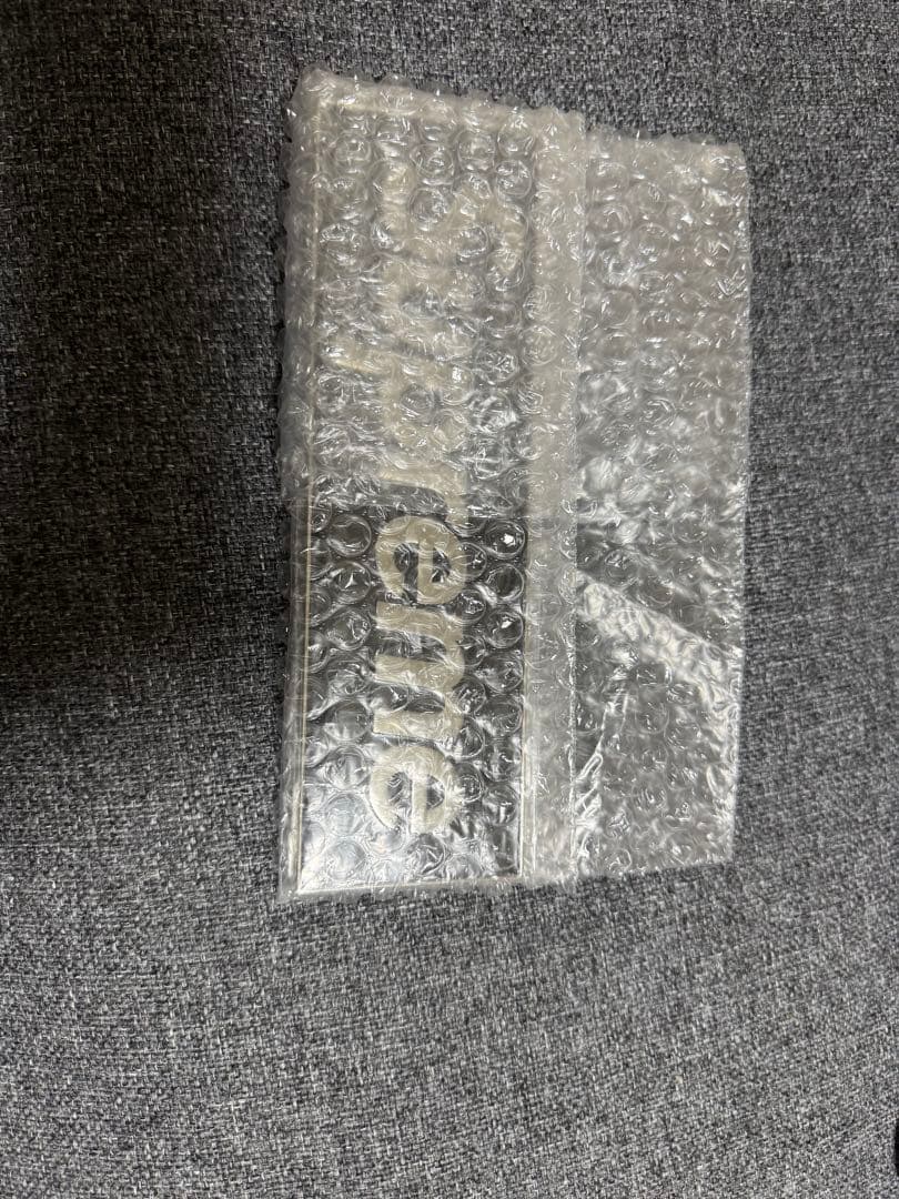 小物 supreme box logo car emblem black