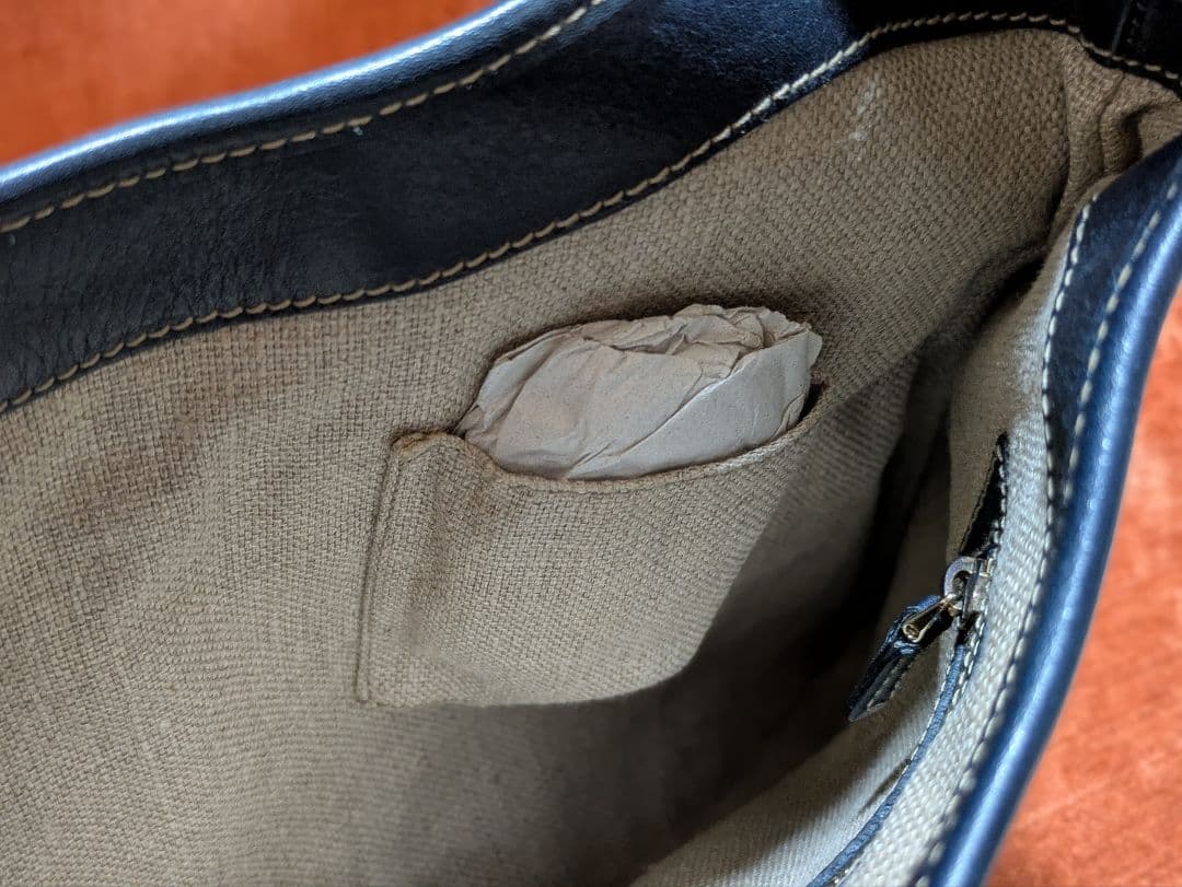 グッチ ネイビー レザー ショルダーバッグ ヴィンテージ (未使用)