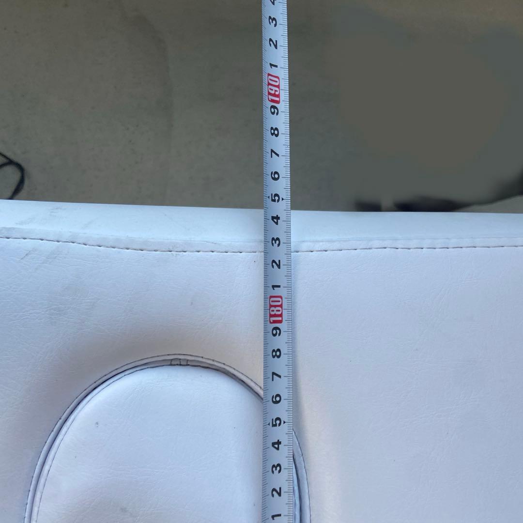 電動昇降ベッド　マッサージベッド サロン　ホワイト