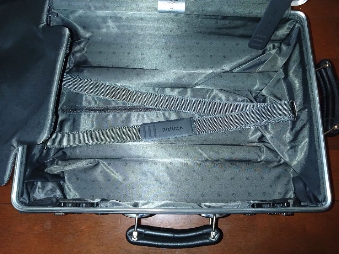 RIMOWA✈️クラッシック キャビン　4輪　33L