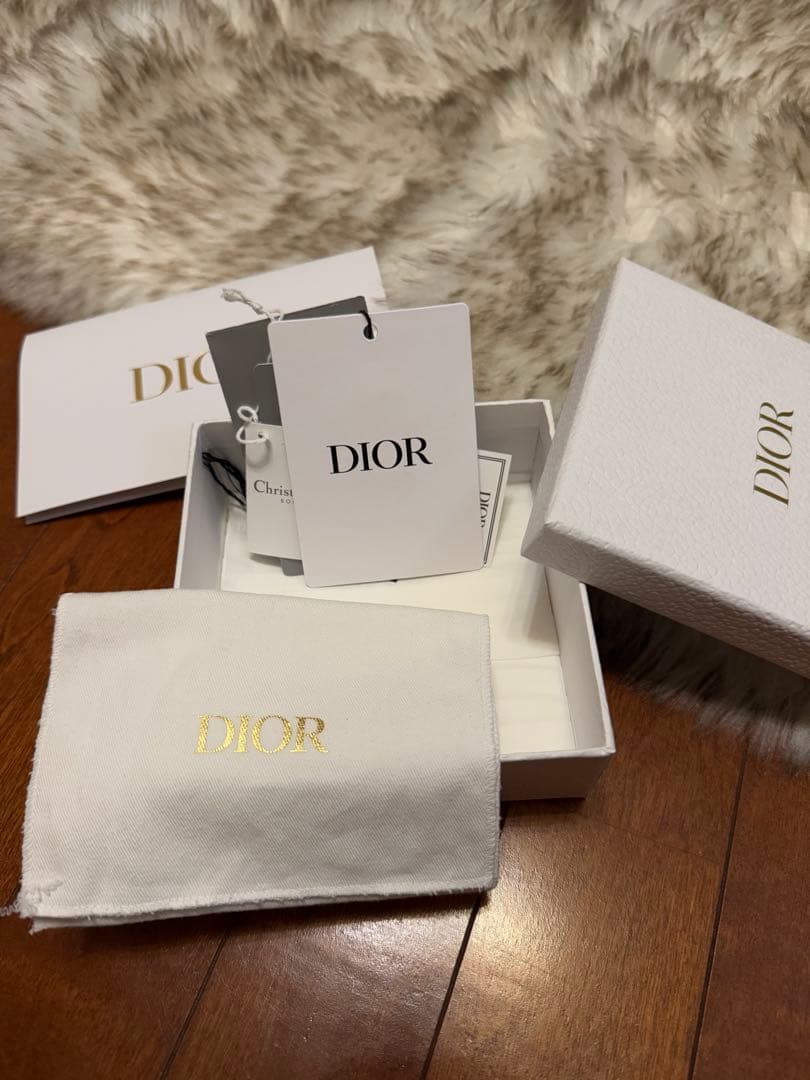 Dior 黒 レザー カードホルダー