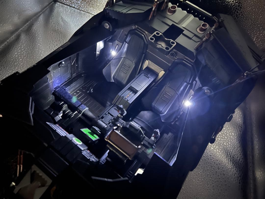 1/12 バットモービル とバットマンフィギュアキットの完成品(LED電飾)