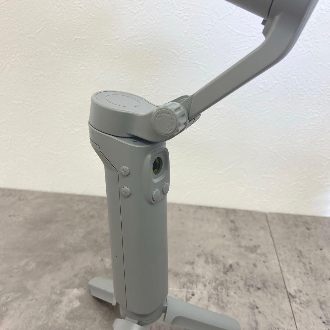 ＊ スマホ　スタビライザー　三脚内蔵　グレー