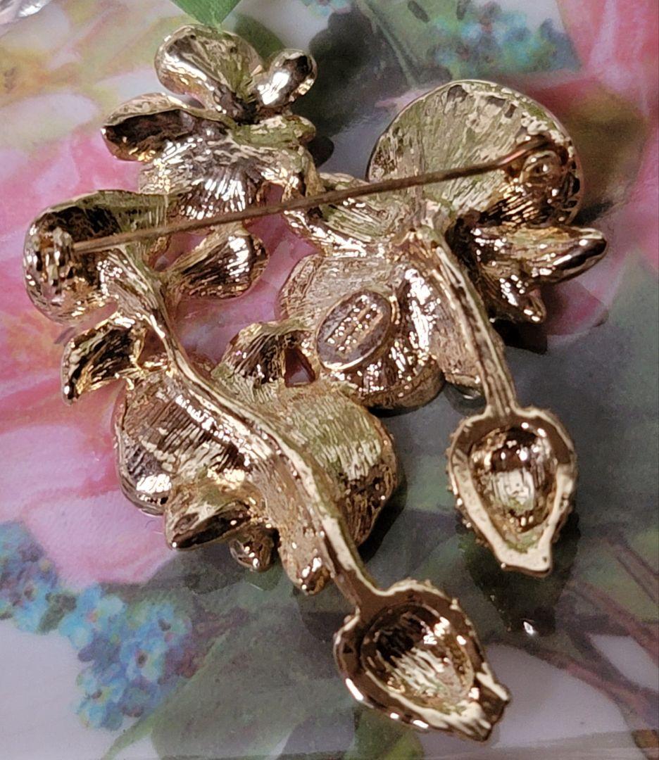 ヴァンドームブティック 胡蝶蘭　ブローチ