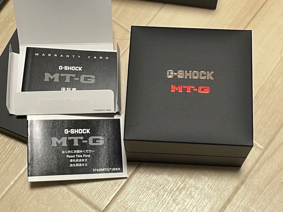 カシオGショック　MTG-B4000-1AJF 電波ソーラー腕時計　MT-G