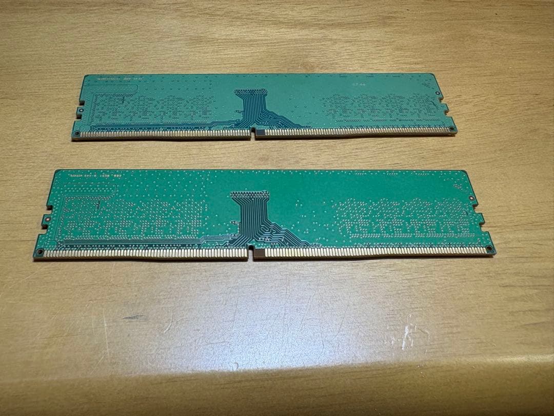 動作確認済　Samsung DDR4 8GB×2＝16GB メモリー pc4