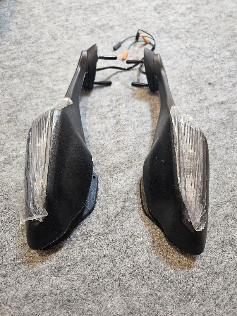 新品 CBR1000RR-R sc82 LEDウインカーミラー