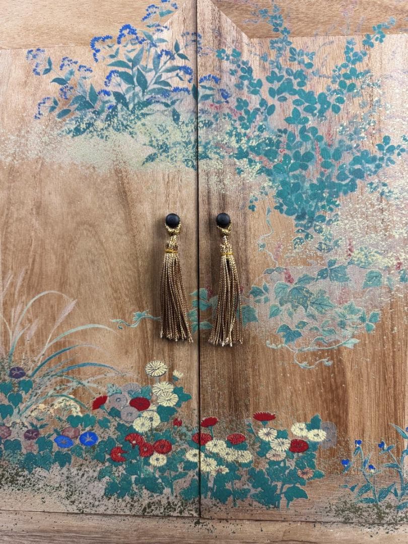 色絵本棚 入手困難 骨董 コレクション 置物 (旧家蔵出し)WWWT009