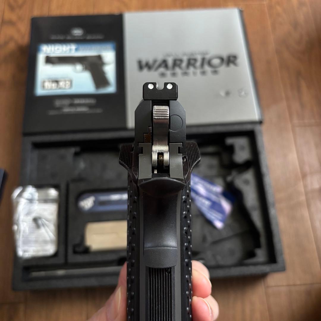 東京マルイ 1911ナイトウォリアーガスブローバック　BBローダー付き