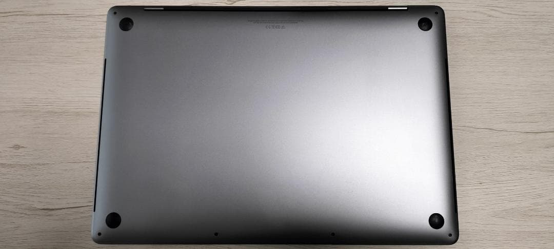 MacBook Pro 2019 Retinaディスプレイ 16インチ 16GB