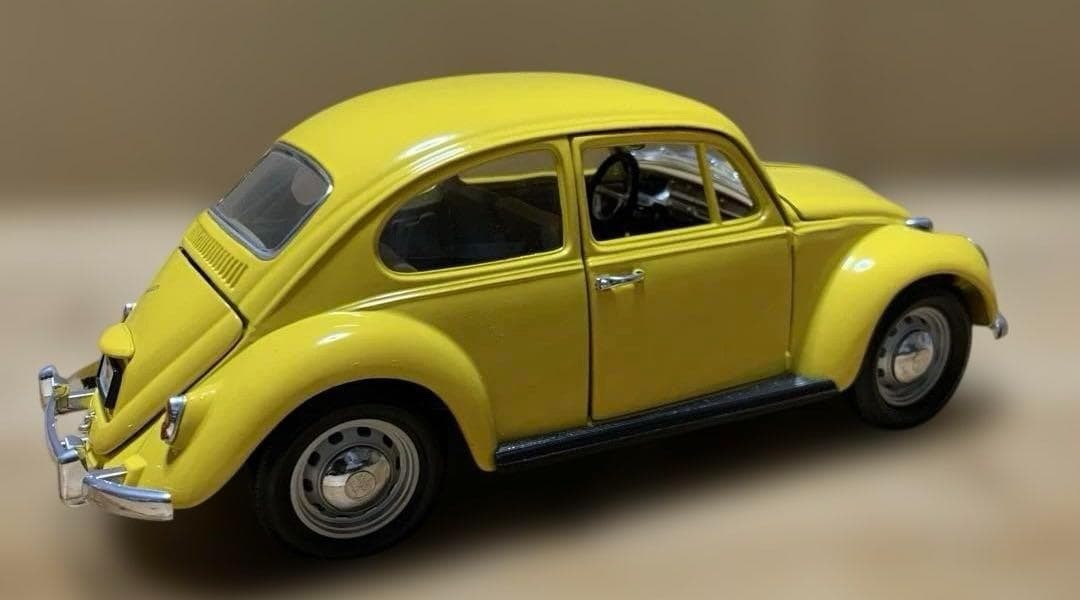 ミニカー　1/18 VW　フォルクスワーゲン　ビートル　1967　イエロー