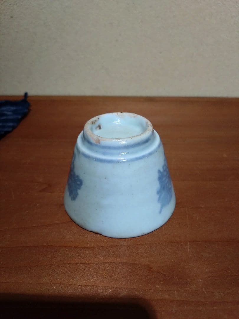 古伊万里   染付 蒟蒻印判 菊花紋 猪口 高台付   こんにゃく印判