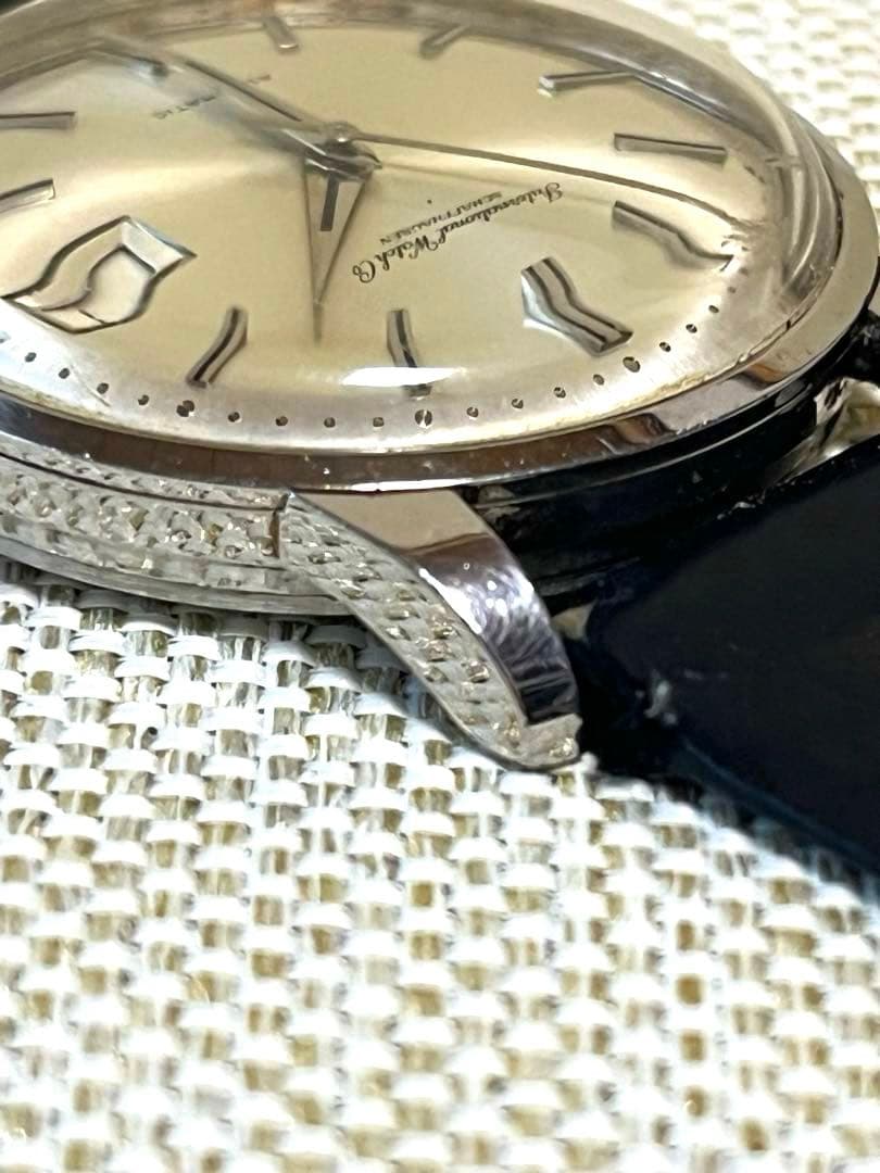 【超希少】IWC シャフハウゼン ヴィンテージ 腕時計 デイト 自動巻き