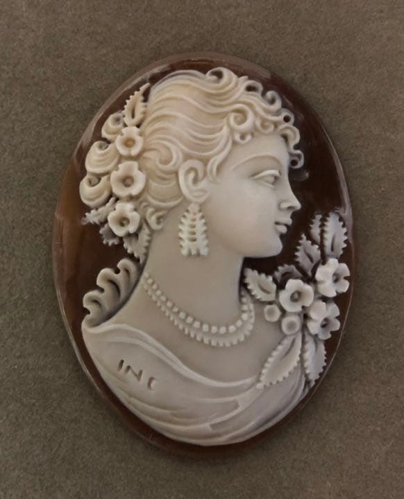 カメオ　ルース　192 貴婦人【作家サインあり】中古　rカメオ　rカメオルース