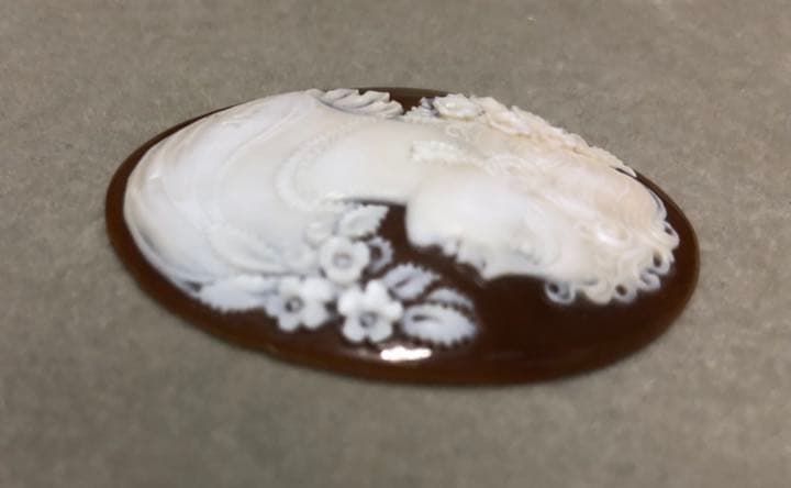 カメオ　ルース　192 貴婦人【作家サインあり】中古　rカメオ　rカメオルース